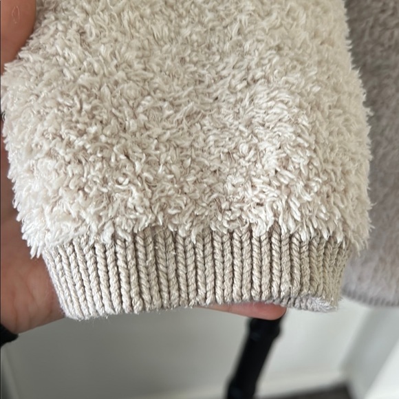 Aerie Two Tone Cozy Cream Sherpa Pullover size small - Picture 5 of 8